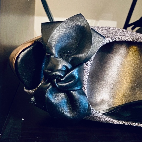 Open toe heels by Jessica Simpson - Picture 3 of 4